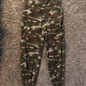 camo pants